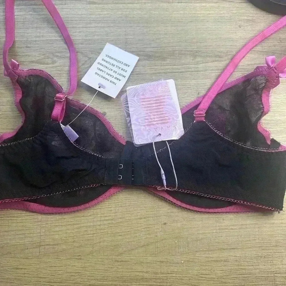 SAVAGE X FENTY Embroidered Floral Demi Cup Bra - Picture 3 of 4